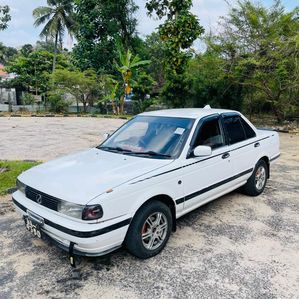 Nissan Sunny 1992 - Image 2