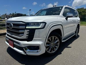 Toyota Land Cruiser Sahara Fully loaded 2024