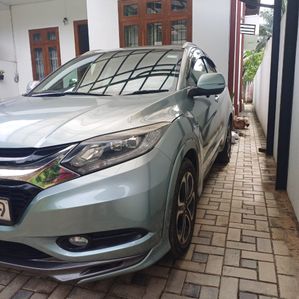 Honda Vezel Z Grade Orange Pack 2015 - Image 3