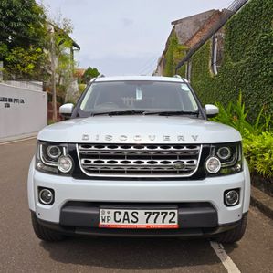 Land Rover Discovery 4 S 2016 - Image 2