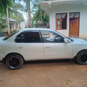 Toyota Corolla 1992 - Image 2