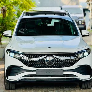 Mercedes Benz EQB 250 AMG Premium BNew 2024 - Image 3