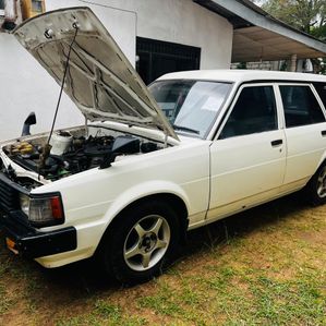 Toyota Corolla DX 1984 - Image 2