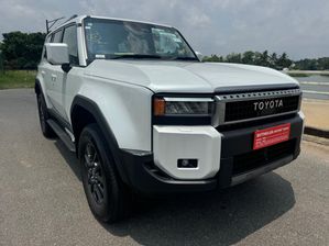 Toyota Land Cruiser Sahara Vx Fully Loaded 2024