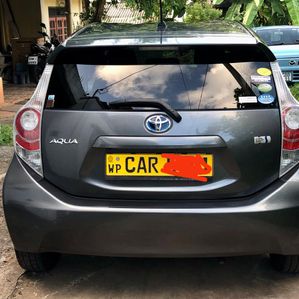 Toyota Aqua G Grade 2014 - Image 2