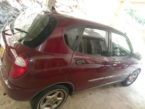 Toyota Duet 2002