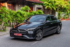 Mercedes Benz C200 AMG-Premium Plus 2024