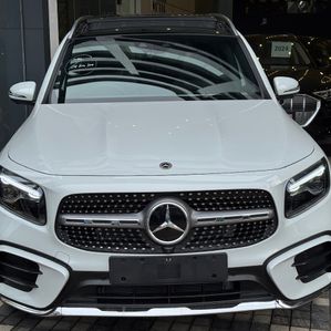 Mercedes Benz GLB 200 AMG Premium Plus 2024 - Image 3