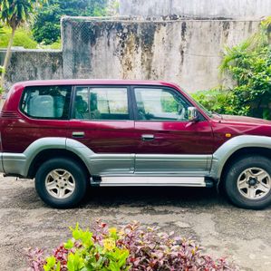 Toyota Land Cruiser Prado 1997 - Image 2