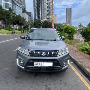 Suzuki Vitara SUV 2019 - Image 2