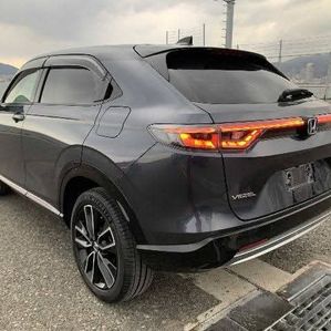 Honda Vezel Z Play Sunroof 2023 - Image 3