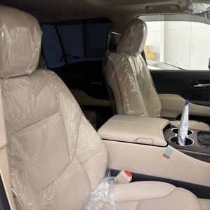 Toyota Land Cruiser Sahara 70th Anniversary 2024 - Image 3