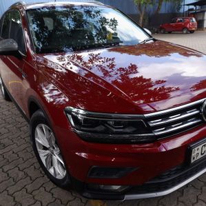 Volkswagen Tiguan 2019 - Image 2