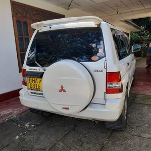 Mitsubishi Pajero 2001 - Image 3