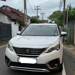 Peugeot 5008 2018 - Image 2