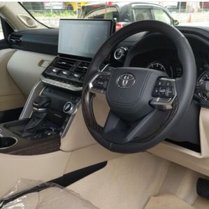 Toyota LandCruiser LC300 V6 2024 - Image 3
