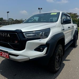 Toyota Hilux GR SPORT THAILAND 2024 - Image 2