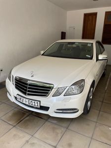 Mercedes Benz E200 Avantgarde 2012