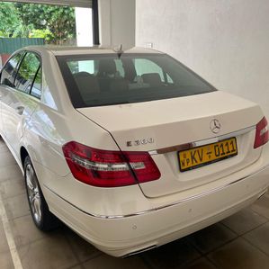 Mercedes Benz E200 Avantgarde 2012 - Image 3