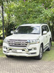 Toyota Land Cruiser Sahara V8 2015