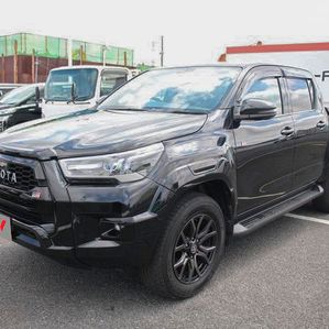 Toyota Hilux 2024 - Image 2