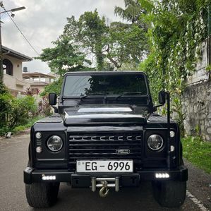 Land Rover Defender Black 1993 - Image 3
