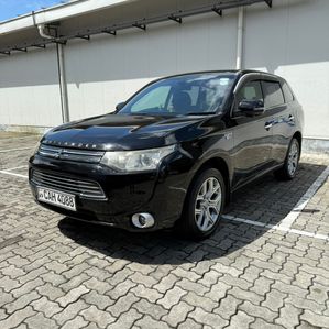 Mitsubishi Outlander PHEV 2014 - Image 2