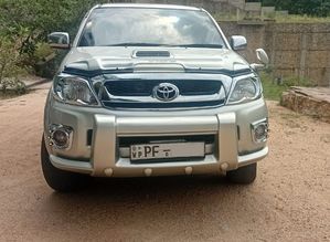 Toyota Hilux Vigo G 4WD 2010