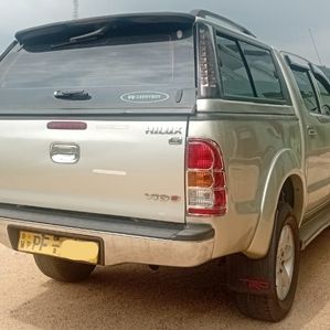 Toyota Hilux Vigo G 4WD 2010 - Image 3