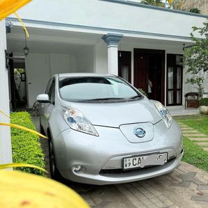 Nissan Leaf AZE0 G Grade 2014 - Image 2