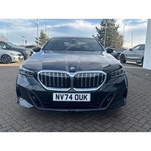BMW 520i 2024 - Image 2