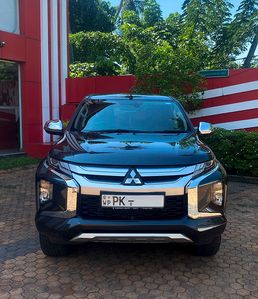 Mitsubishi L200 Full-Option 2020