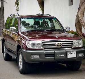 Toyota Land Cruiser Sahara 100 VX 2000