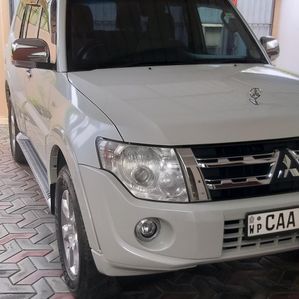 Mitsubishi Montero V 98,GLX 2013 - Image 3