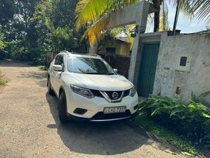 Nissan X-Trail 2015