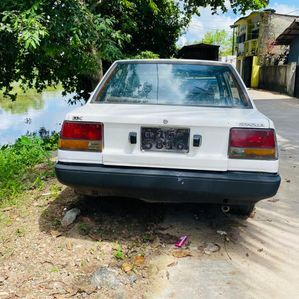 Toyota Corolla 1985 - Image 3