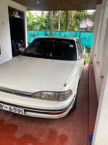 Toyota Carina 1990