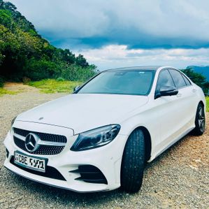 Mercedes Benz C200 AMG Premium Plus 2018 - Image 2