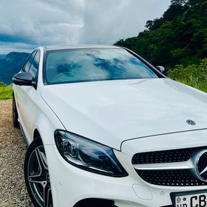 Mercedes Benz C200 AMG Premium Plus 2018 - Image 3
