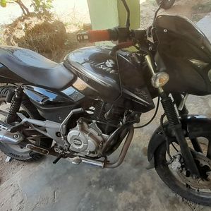 Bajaj Pulsar 150 2015 - Image 3