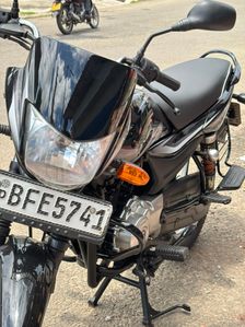 Bajaj Platina 2017