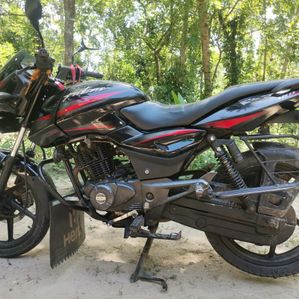 Bajaj Pulsar 150 2013 - Image 3