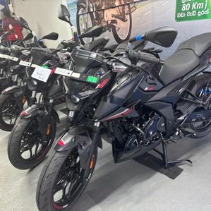 Bajaj Pulsar N160 Brand New 2025 - Image 2