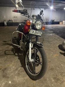 Suzuki GN 125 2020