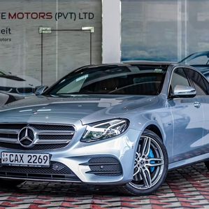 Mercedes Benz E350 AMG Premium Plus 2017 - Image 2
