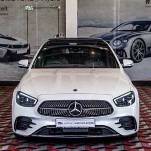 Mercedes Benz E200 AMG Premium Plus 2023 - Image 3