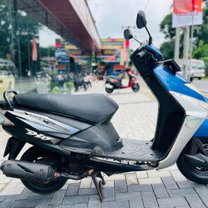 Honda Dio 2010 - Image 2
