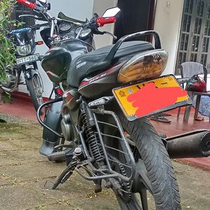 Bajaj Discover 2010 - Image 3