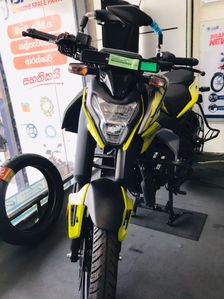 Bajaj Pulsar 125 New4 2025