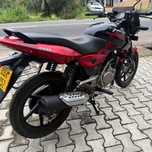 Bajaj Pulsar 150 2016 - Image 2